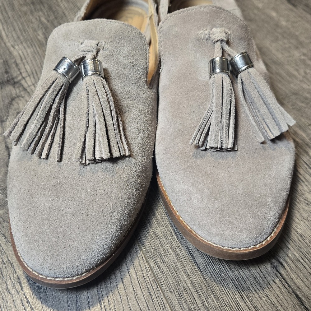 Franco Sarto Women's Beige Suede Tassel Classic Loafers Size 8.5 - Picture 2 of 7